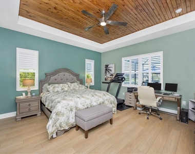 18805 Valleta Avenue - Photo Thumbnail 22