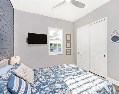 18805 Valleta Avenue - Photo Thumbnail 29