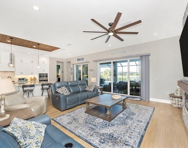 18805 Valleta Avenue - Photo Thumbnail 13