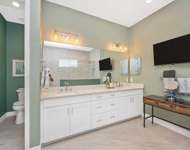 18805 Valleta Avenue - Photo Thumbnail 27