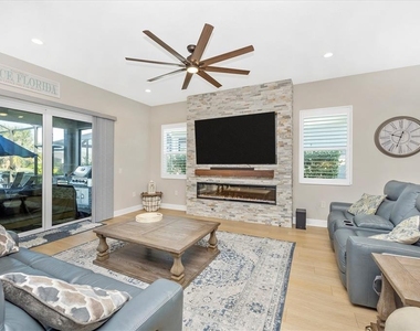 18805 Valleta Avenue - Photo Thumbnail 14