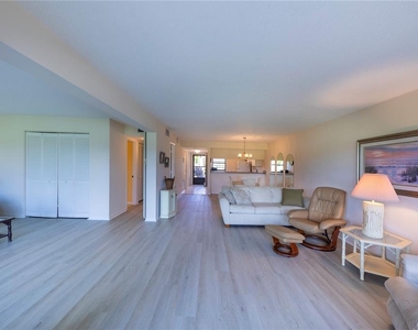 696 Bird Bay Drive W - Photo Thumbnail 16