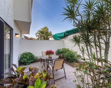 696 Bird Bay Drive W - Photo Thumbnail 25