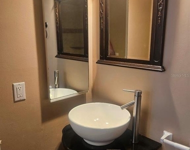 1225 Armsdale Avenue - Photo Thumbnail 27