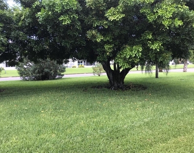 3705 34th Ave Drive W - Photo Thumbnail 7