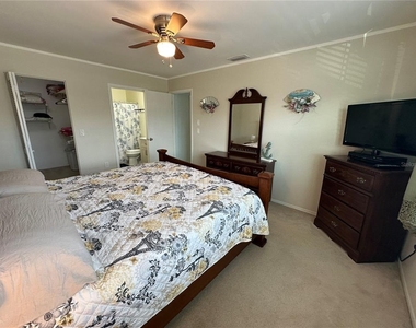 3821 59th Avenue W - Photo Thumbnail 13