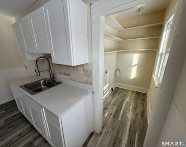 15-17 Beacon Street - Photo Thumbnail 3