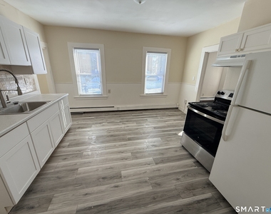 15-17 Beacon Street - Photo Thumbnail 10