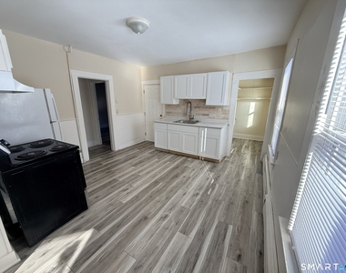 15-17 Beacon Street - Photo Thumbnail 1