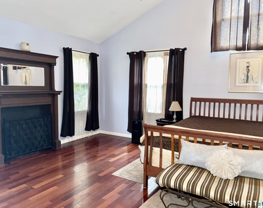 1908 Stratfield Road - Photo Thumbnail 8