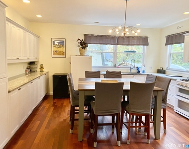 1908 Stratfield Road - Photo Thumbnail 3