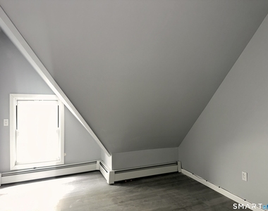 240 Madison Avenue - Photo Thumbnail 10