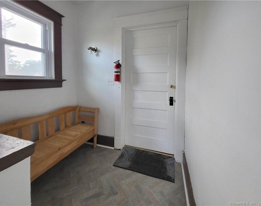 805 Edgewood Avenue - Photo Thumbnail 4