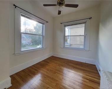 805 Edgewood Avenue - Photo Thumbnail 11