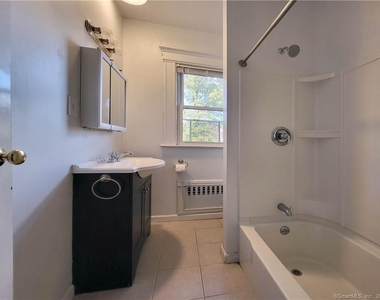 805 Edgewood Avenue - Photo Thumbnail 17