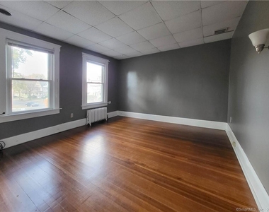 805 Edgewood Avenue - Photo Thumbnail 16