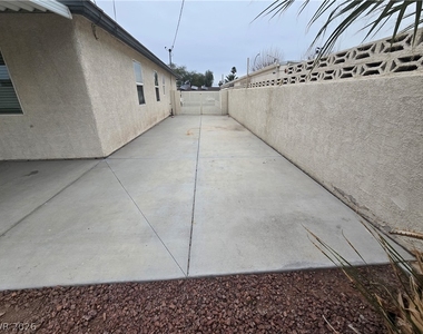 2204 Van Patten Place - Photo Thumbnail 2