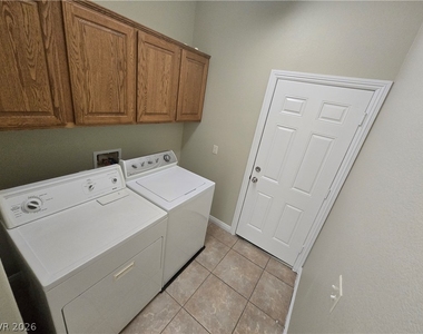 2204 Van Patten Place - Photo Thumbnail 12