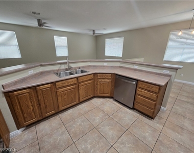 2204 Van Patten Place - Photo Thumbnail 31