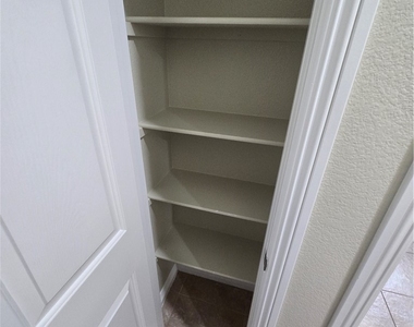 2204 Van Patten Place - Photo Thumbnail 8