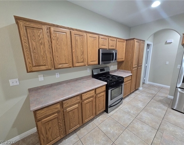 2204 Van Patten Place - Photo Thumbnail 28