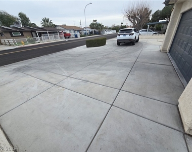 2204 Van Patten Place - Photo Thumbnail 3