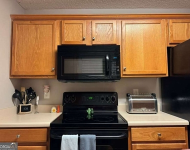 431 Bridgewater Way - Photo Thumbnail 6