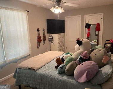 431 Bridgewater Way - Photo Thumbnail 12