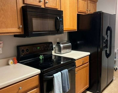 431 Bridgewater Way - Photo Thumbnail 5