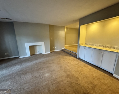 3575 Oakvale Road - Photo Thumbnail 4