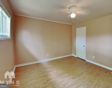 730 Hill Street - Photo Thumbnail 6