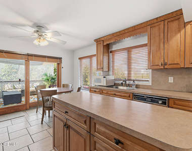 3 Cypress Avenue - Photo Thumbnail 11
