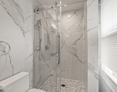 250 Alpern Avenue - Photo Thumbnail 20