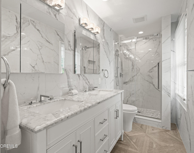 250 Alpern Avenue - Photo Thumbnail 18