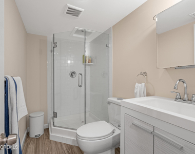 250 Alpern Avenue - Photo Thumbnail 24