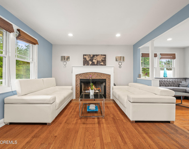 250 Alpern Avenue - Photo Thumbnail 6
