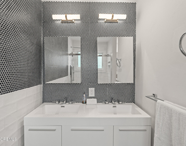 250 Alpern Avenue - Photo Thumbnail 15