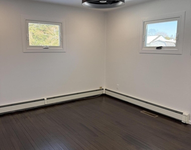 474 Monmouth Road - Photo Thumbnail 5