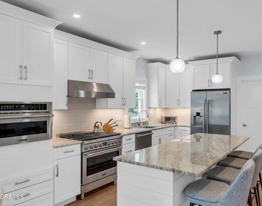 1503 Grand Central Avenue - Photo Thumbnail 16
