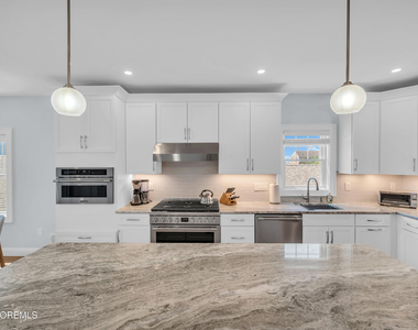 1503 Grand Central Avenue - Photo Thumbnail 17