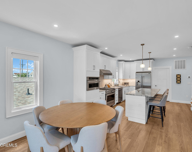 1503 Grand Central Avenue - Photo Thumbnail 11