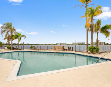 118 Lake Emerald Drive - Photo Thumbnail 59