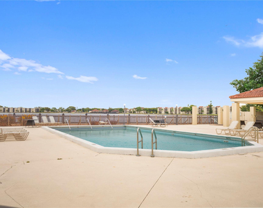 118 Lake Emerald Drive - Photo Thumbnail 54
