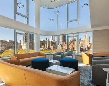 1st Avenue - Photo Thumbnail 15