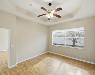 6217 Spring Lake Terrace - Photo Thumbnail 14