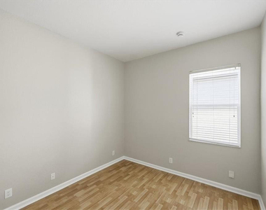 6217 Spring Lake Terrace - Photo Thumbnail 18