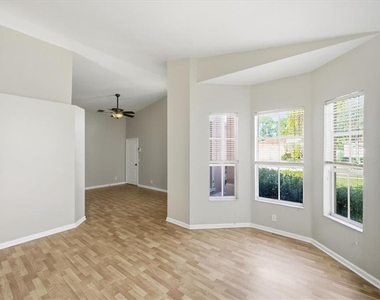 6217 Spring Lake Terrace - Photo Thumbnail 3
