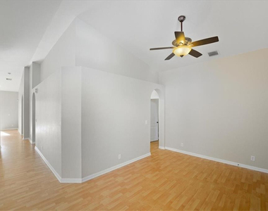6217 Spring Lake Terrace - Photo Thumbnail 5