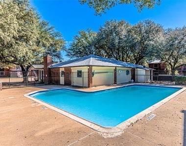 300 W Wintergreen Road - Photo Thumbnail 4