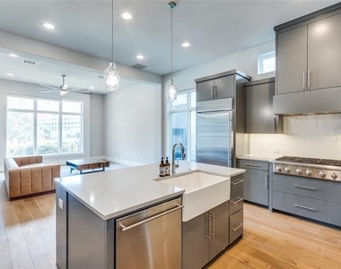 6141 Preserve Drive - Photo Thumbnail 9